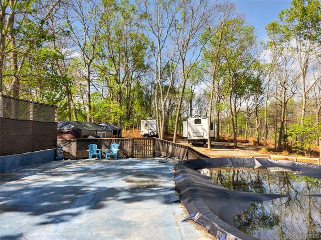 230 Eastport Manor Road, Manorville, NY 11949