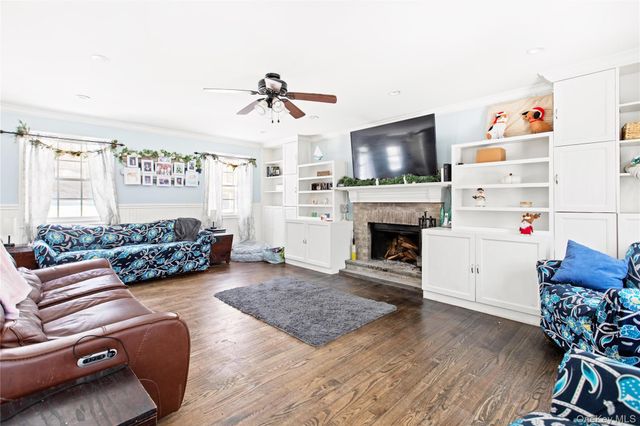 230 Eastport Manor Road, Manorville, NY 11949