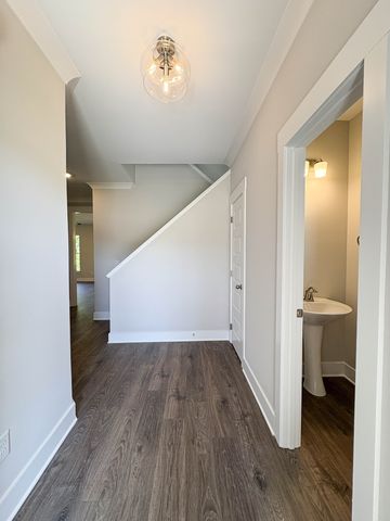 228 Hudson Dr, Gallatin, TN 37066