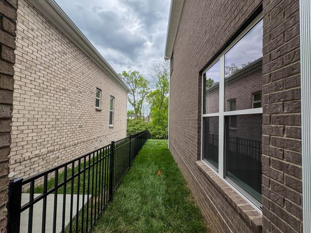 228 Hudson Dr, Gallatin, TN 37066