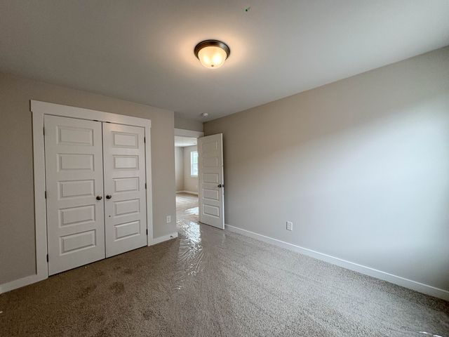 228 Hudson Dr, Gallatin, TN 37066