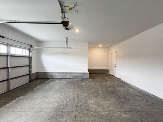 228 Hudson Dr, Gallatin, TN 37066