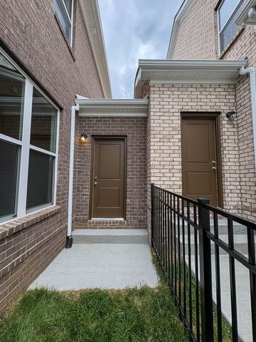 228 Hudson Dr, Gallatin, TN 37066