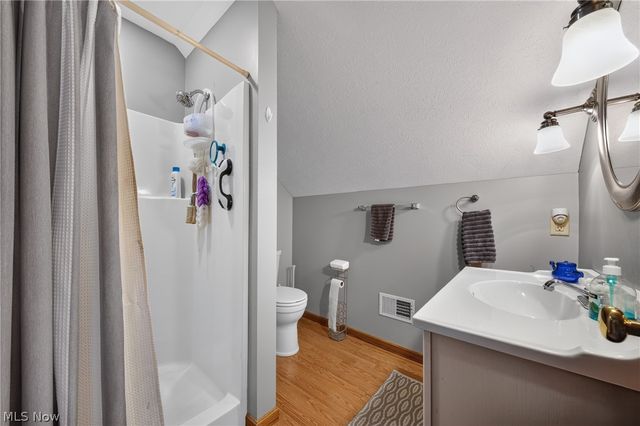 2505 Footville Richmond Road E, Jefferson, OH 44047
