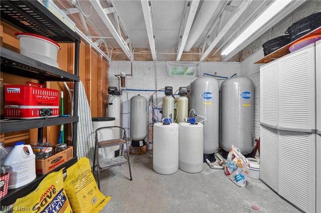 2505 Footville Richmond Road E, Jefferson, OH 44047