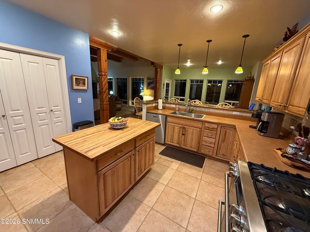 3595 Lucky Lindy Lane, Las Cruces, NM 88007