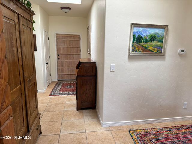 3595 Lucky Lindy Lane, Las Cruces, NM 88007