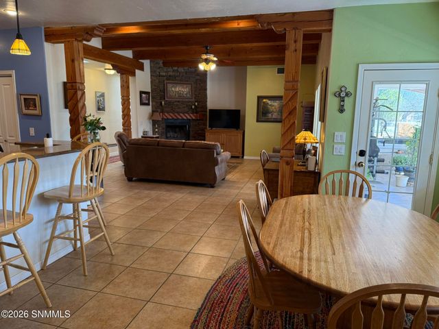 3595 Lucky Lindy Lane, Las Cruces, NM 88007