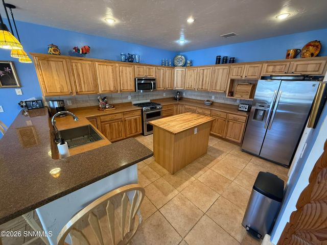 3595 Lucky Lindy Lane, Las Cruces, NM 88007