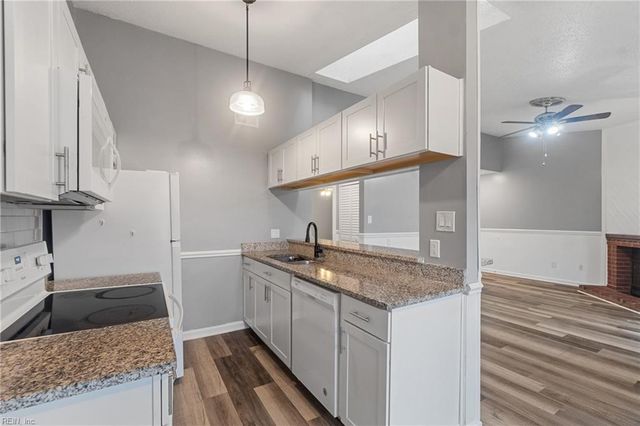 515 Wharf CT, Virginia Beach, VA 23462