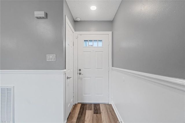 515 Wharf CT, Virginia Beach, VA 23462