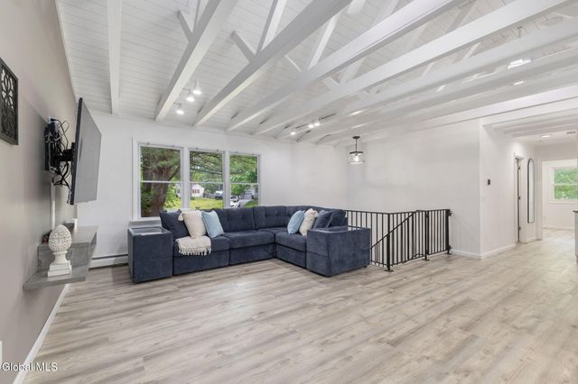 247 Pinewood Drive, Guilderland, NY 12303