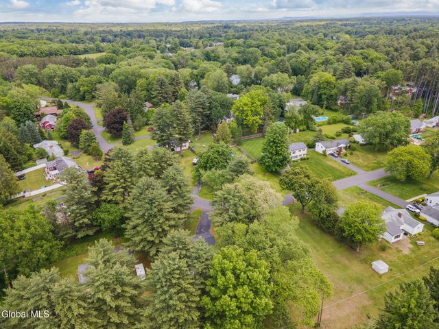247 Pinewood Drive, Guilderland, NY 12303