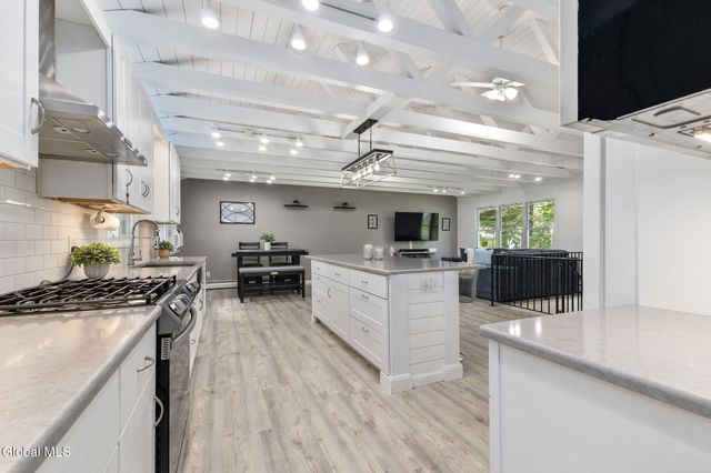 247 Pinewood Drive, Guilderland, NY 12303