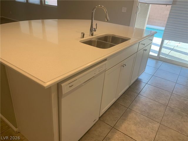 9284 Valley Betica Avenue, Las Vegas, NV 89148