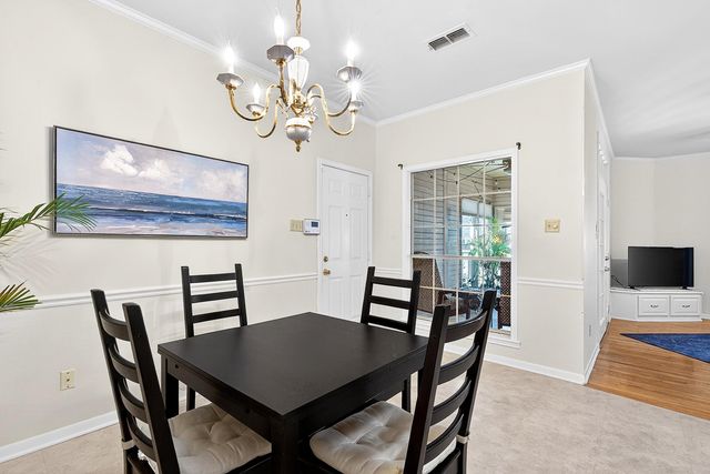 306 HAMPTON CT, Longview, TX 75605