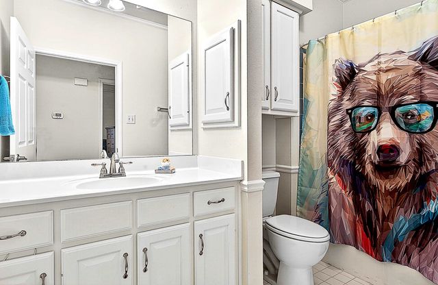 306 HAMPTON CT, Longview, TX 75605