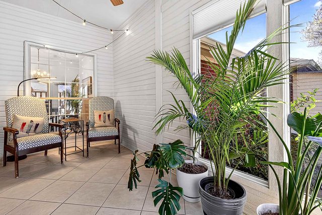 306 HAMPTON CT, Longview, TX 75605