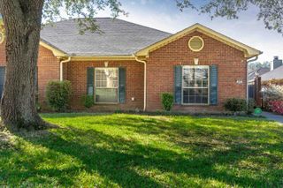 306 HAMPTON CT, Longview, TX 75605