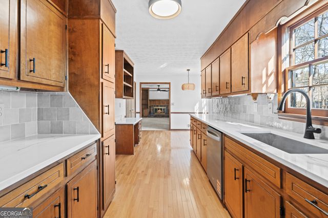 4566 Brandon Drive SW, Lilburn, GA 30047
