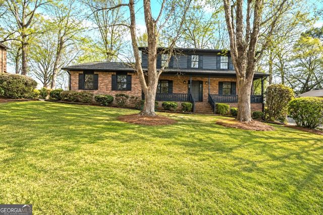 4566 Brandon Drive SW, Lilburn, GA 30047