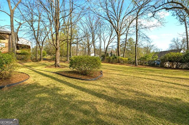 4566 Brandon Drive SW, Lilburn, GA 30047