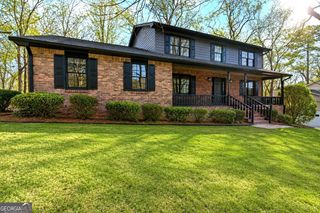 4566 Brandon Drive SW, Lilburn, GA 30047