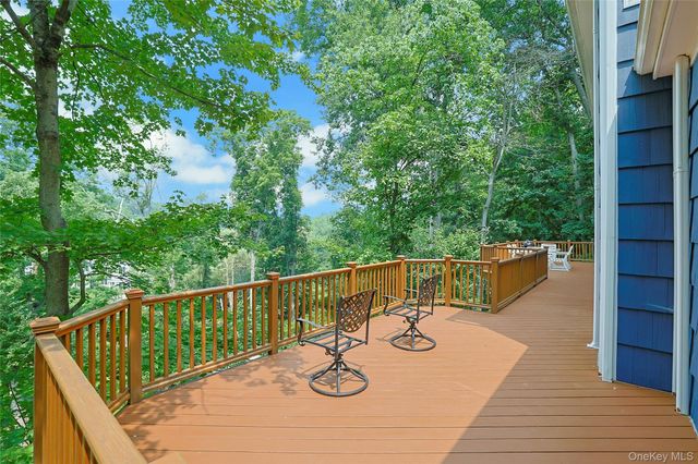 11 Kitchel Road, Mount Kisco, NY 10549