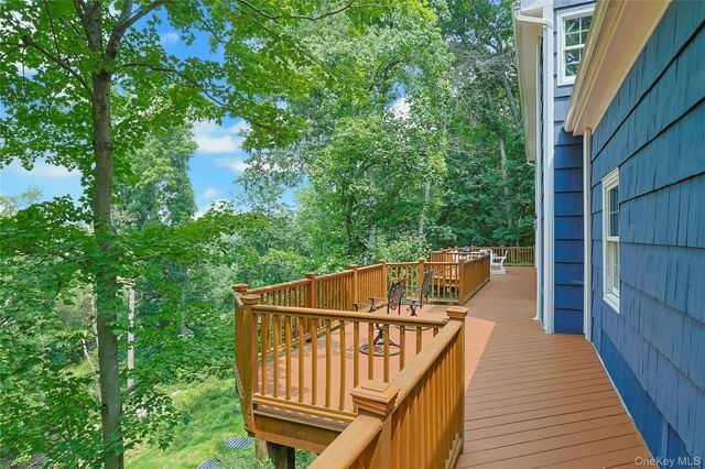 11 Kitchel Road, Mount Kisco, NY 10549