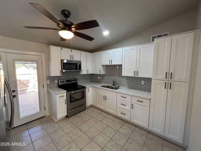 6711 W OSBORN Road 22, Phoenix, AZ 85033