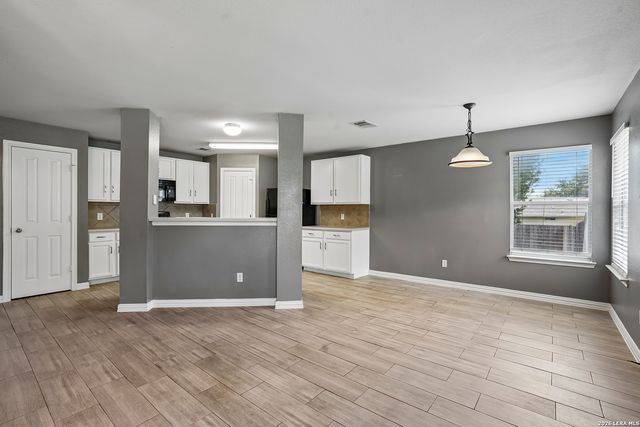 229 HEREFORD ST, Cibolo, TX 78108