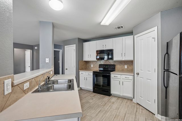 229 HEREFORD ST, Cibolo, TX 78108