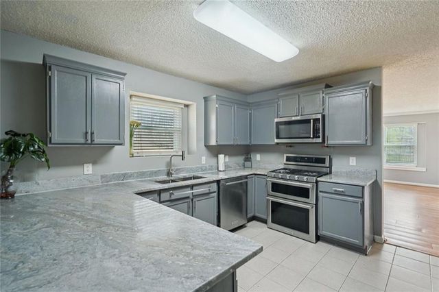 2100 Green Tree Court, Lithonia, GA 30058