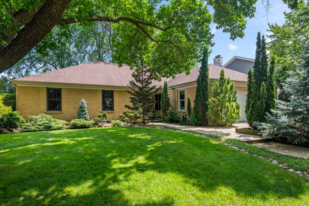 4023 N Ridge Avenue, Arlington Heights, IL 60004 — exterior