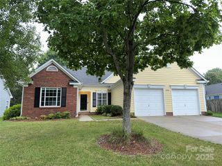 5416 Hedgecrest Place, Charlotte, NC 28269