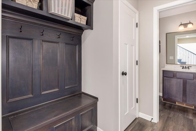 5530 148th Circle, Urbandale, IA 50323