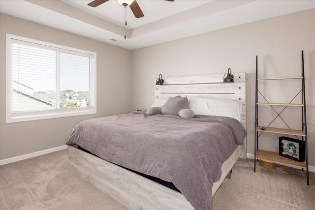 5530 148th Circle, Urbandale, IA 50323