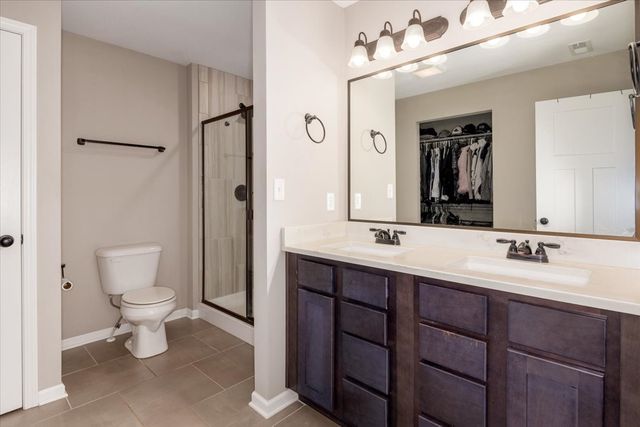5530 148th Circle, Urbandale, IA 50323