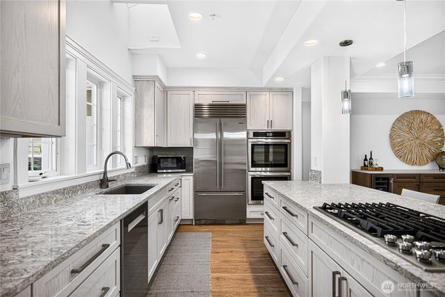 2427 Sundown Court, Anacortes, WA 98221