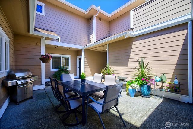 2427 Sundown Court, Anacortes, WA 98221