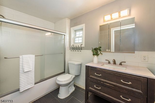 31 Smallwood Ave, Belleville Twp., NJ 07109