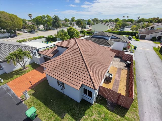 10959 SW 72nd Ter, Miami, FL 33173