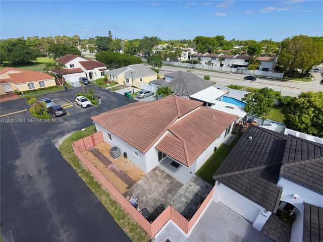 10959 SW 72nd Ter, Miami, FL 33173