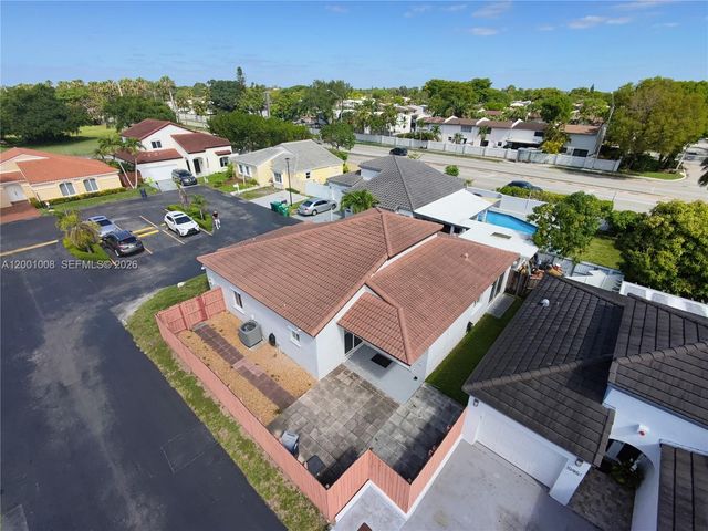 10959 SW 72nd Ter, Miami, FL 33173