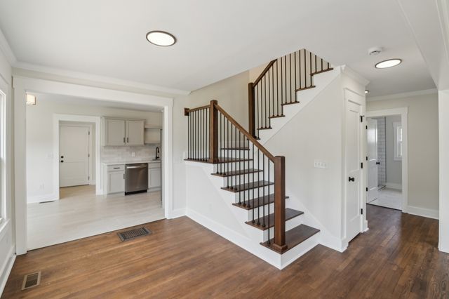 2003 26th Ave, N, Nashville, TN 37208