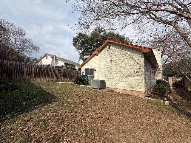 1809 Whitney WAY, Austin, TX 78741