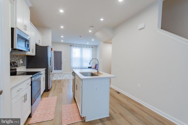 154 COOLIDGE AVE, Ranson, WV 25438