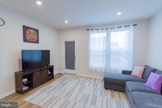 154 COOLIDGE AVE, Ranson, WV 25438