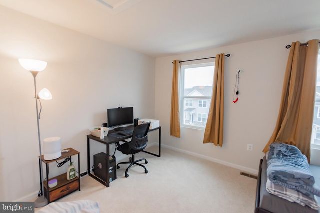 154 COOLIDGE AVE, Ranson, WV 25438