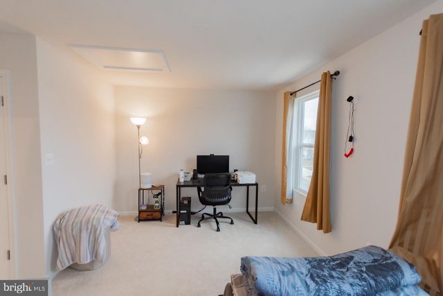 154 COOLIDGE AVE, Ranson, WV 25438